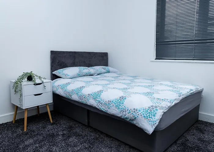 Apartamento Spacious Ground Floor Near Old Trafford Stadium *