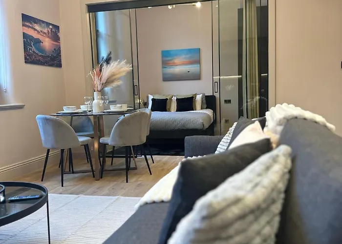 Stunning 2br In Chinatown 아파트 맨체스터