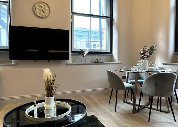 Апартаменты Stunning 2br Apt In Central Manc Манчестер