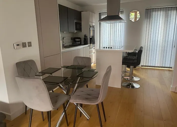 Luxury Modern Town House, Centre, Free Secured Parking Dom wakacyjny Manchester