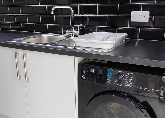 Dom wakacyjny The Kent Luxury House Sleeps 14 Free Parking Manchester