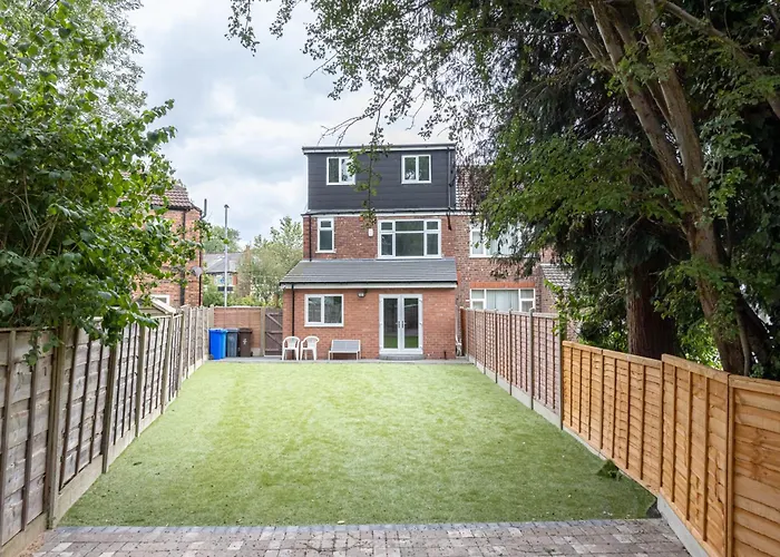 The Kent Luxury House Sleeps 14 Free Parking Feriehus Manchester