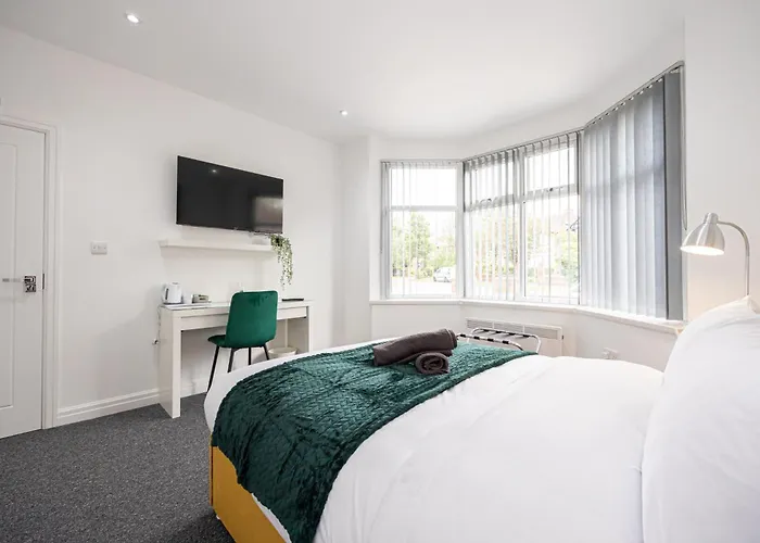 The Kent Luxury House Sleeps 14 Free Parking Feriehus Manchester