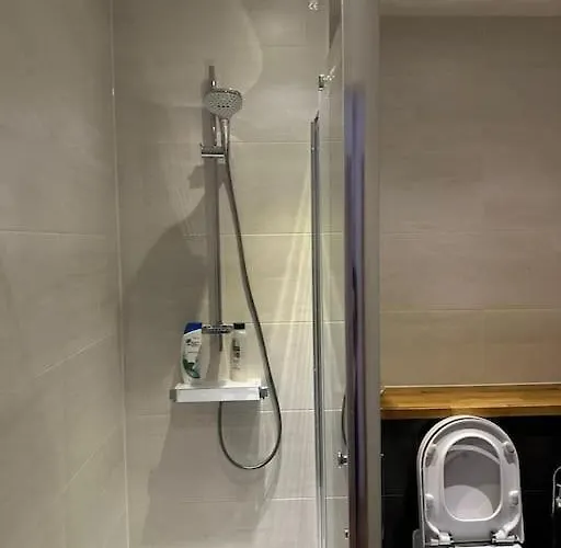 펜션 Luxury Modern Town House, Centre, Free Secured Parking *