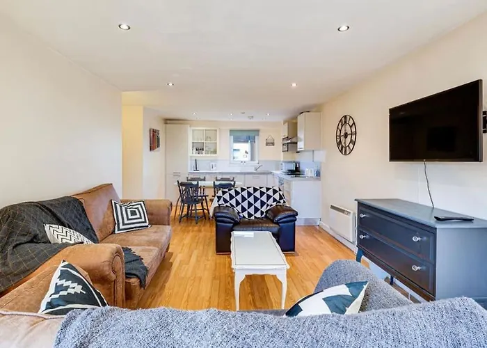 Luxury 2br - Prime Location - Parking Διαμέρισμα *