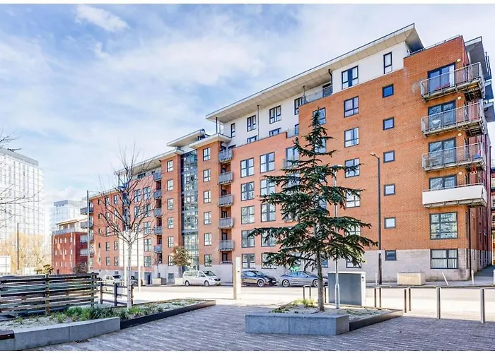 Luxury 2br - Prime Location - Parking Μάντσεστερ