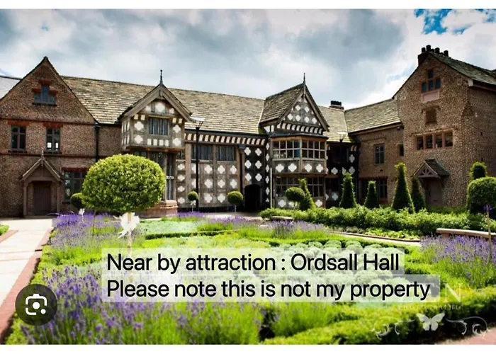 Prázdninový dům 7 Guests House Old Trafford,media City,city Centre, Free Parking *