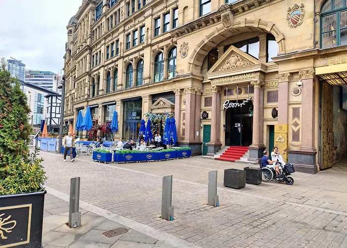 Free Private Parking - City Centre 2 Bedroom Ensuite Near Shopping & Financial Centre, Victoria Station & Ao Apartmán *