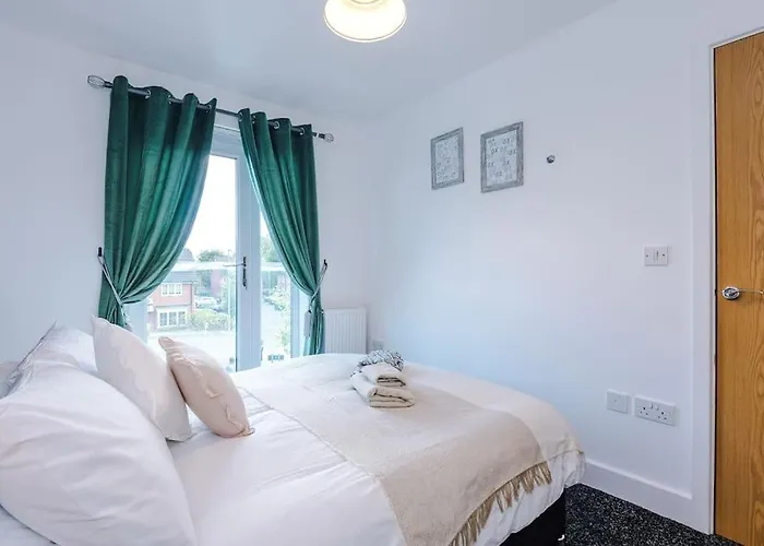 公寓 Sleeps 7, Games Room, Perfect For Groups, Driveway, Smart Tv, Available For Long 曼彻斯特