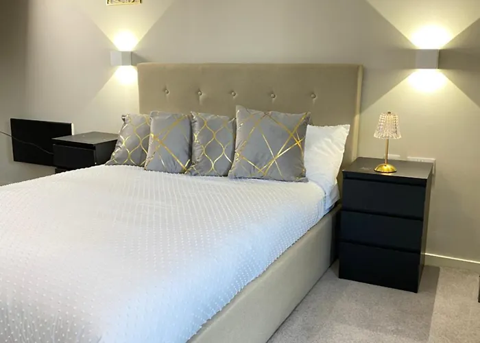 Luxurious, High-end 2-bedroom With Balcony Апартаменты