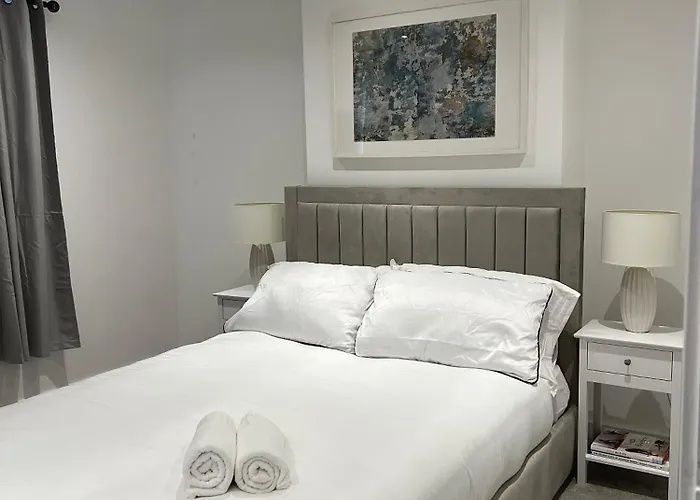 펜션 Entire House - Near Etihad Stadium And *