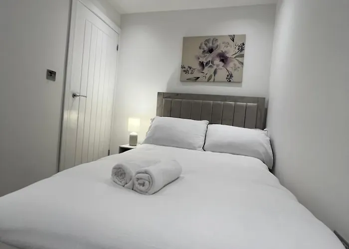 Entire House - Near Etihad Stadium And * 맨체스터