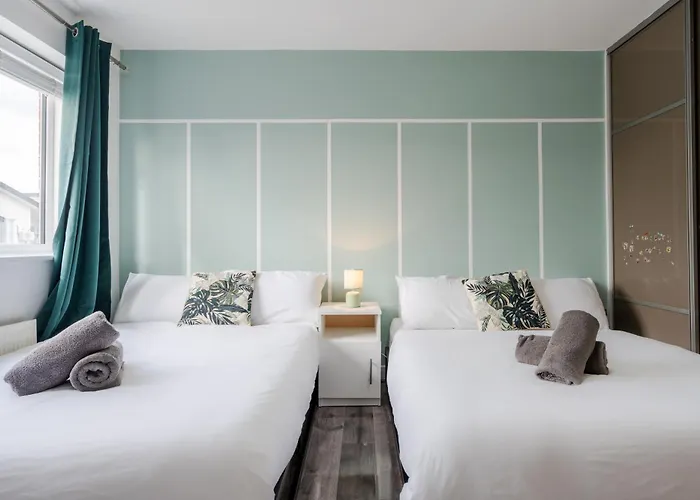 Etihad, & Coop Live - Free Parking - 10ppl * Manchester