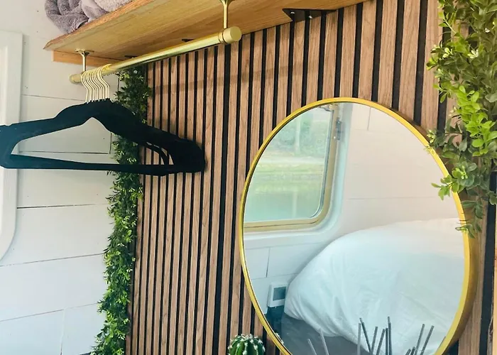 Hotel na wodzie Bespokenarrowboat Manchester