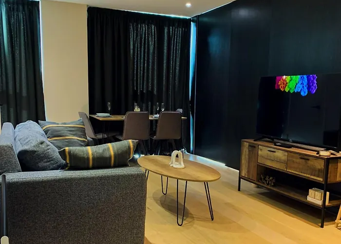 Sleek Haven Luxurious 2bed In Centre Apartament Manchester