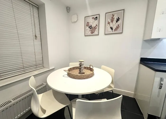 Cosy Modern 3-bed Near Etihad, Coop Arena - Ao Arena And Center *