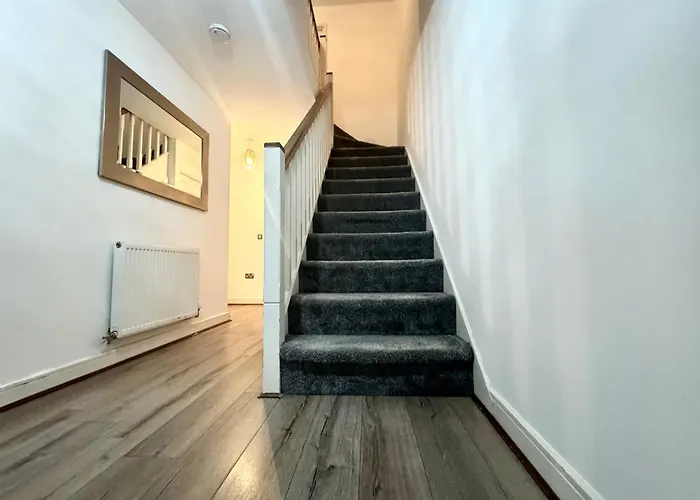 Cosy Modern 3-bed Near Etihad, Coop Arena - Ao Arena And Center