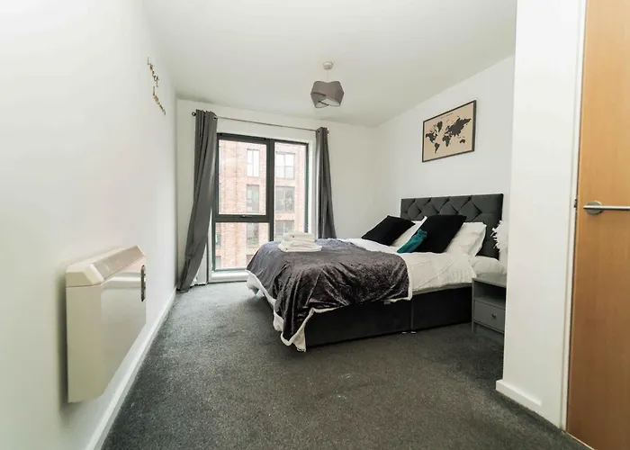 The Palace مانشستر