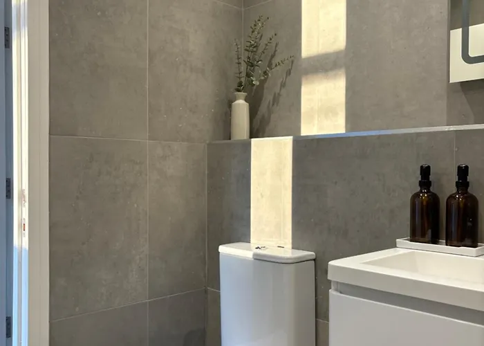 Apartamento Apt, Free Parking, Business, Couples & Families Mánchester