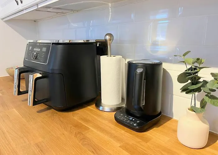 Artistic 3 Bed In Old Trafford Next To Mufc