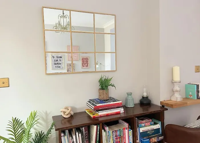 Artistic 3 Bed In Old Trafford Next To Mufc