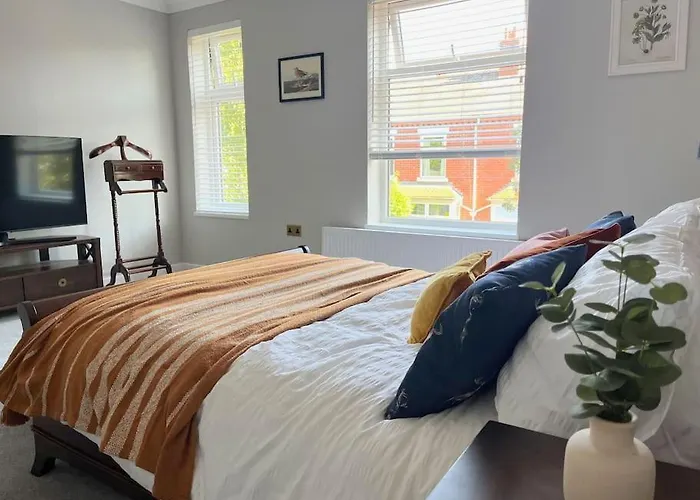 Artistic 3 Bed In Old Trafford Next To Mufc Ferienhaus