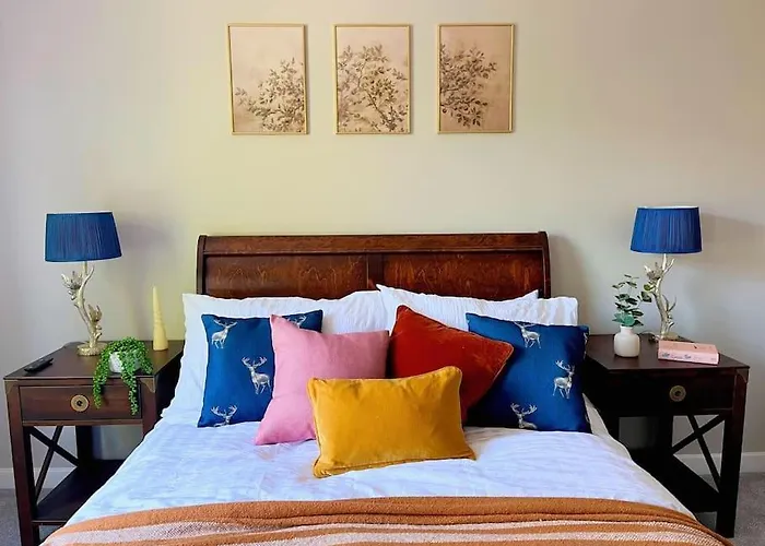 Artistic 3 Bed In Old Trafford Next To Mufc *