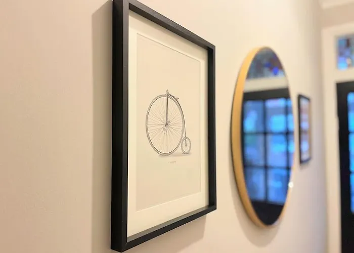 Artistic 3 Bed In Old Trafford Next To Mufc Μάντσεστερ