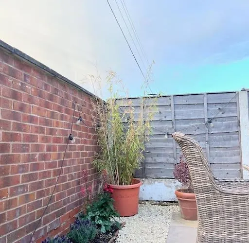 Σπίτι διακοπών Artistic 3 Bed In Old Trafford Next To Mufc Μάντσεστερ