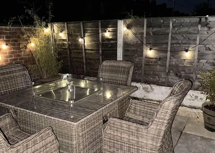 Artistic 3 Bed In Old Trafford Next To Mufc Ferienhaus *