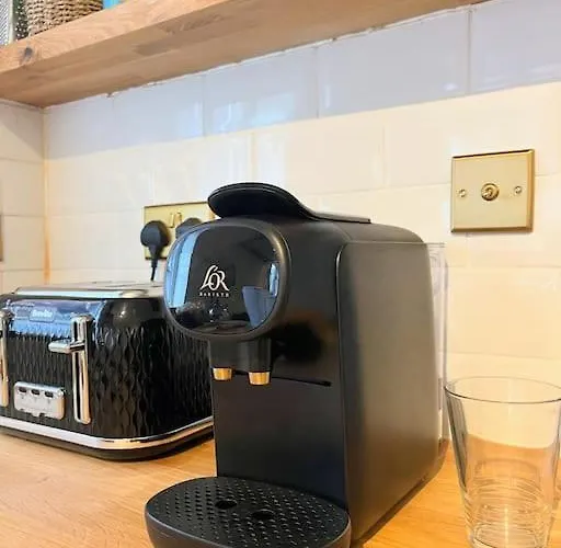 Prázdninový dům Artistic 3 Bed In Old Trafford Next To Mufc *