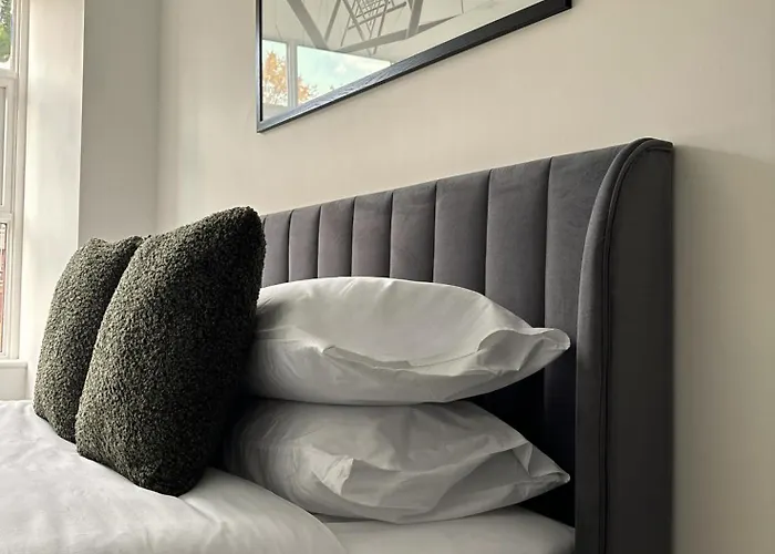 Apt, Free Parking, Business, Couples & Families