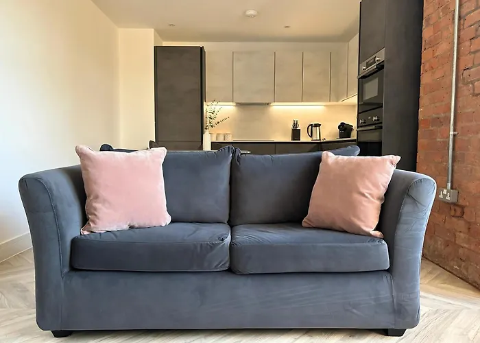 Apt, Free Parking, Business, Couples & Families