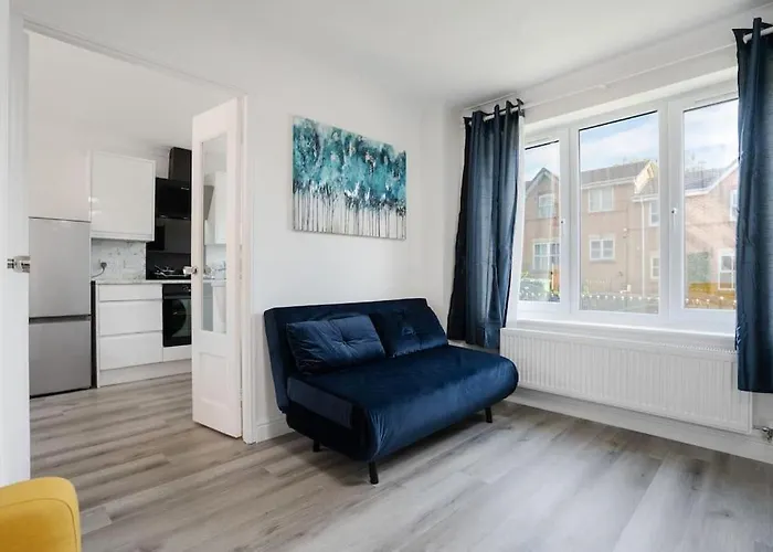 Apartment Cozy 3br - Games - Sleeps 9 Manchester