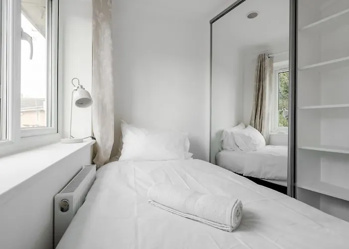 Apartment Cozy 3br - Games - Sleeps 9 *