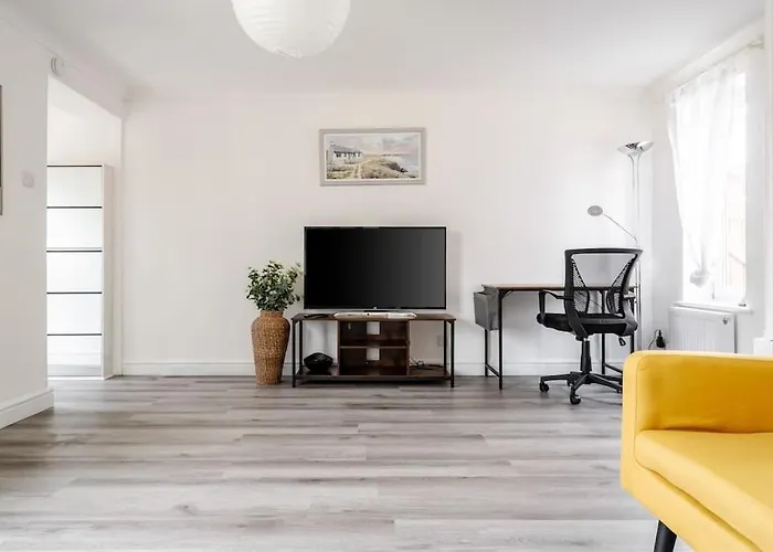 Appartamento Cozy 3br - Games - Sleeps 9 *