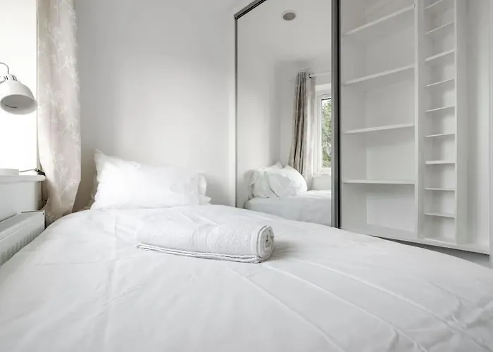 Apartment Cozy 3br - Games - Sleeps 9 *