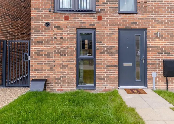 Stunning Modern 3 Bedroom Townhouse - Perfect Getaway * 曼彻斯特