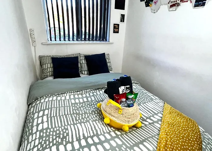 Quarto em Acomodações Particulares Convenient Private Bed, Bath & Parking Included