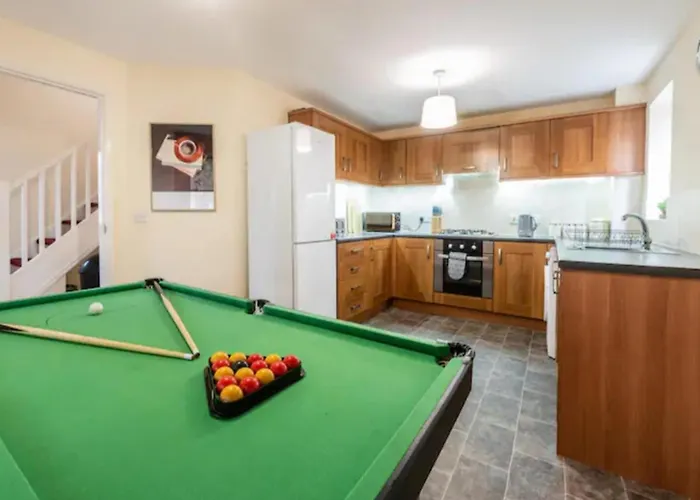 Charming Whitehurst Drive Nest In *