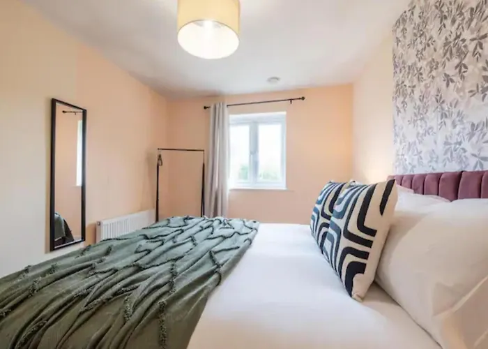 Charming Whitehurst Drive Nest In * Μάντσεστερ