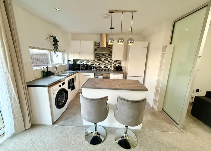 3 Bedroom House With Free Parking Сasa de vacaciones *