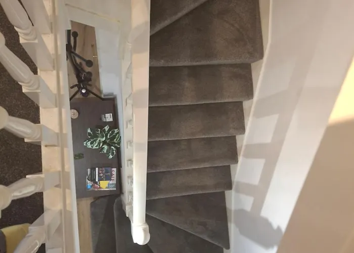 Cosy 4 Bed Townhouse 펜션 맨체스터