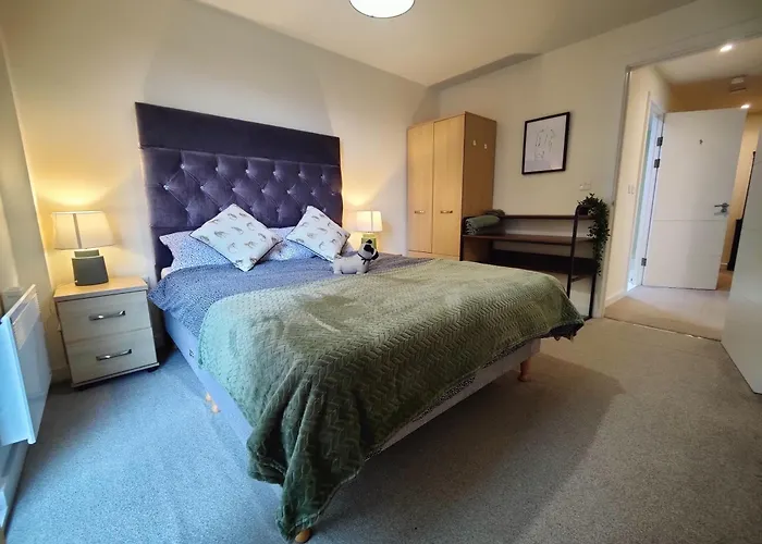 Free Private Parking - City Centre 2 Bedroom Ensuite Near Shopping & Financial Centre, Victoria Station & Ao * 맨체스터