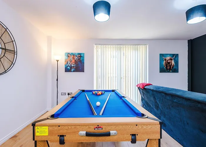 Comfy 2 Bedroom In Manchester, Pool Table And Ps4 맨체스터