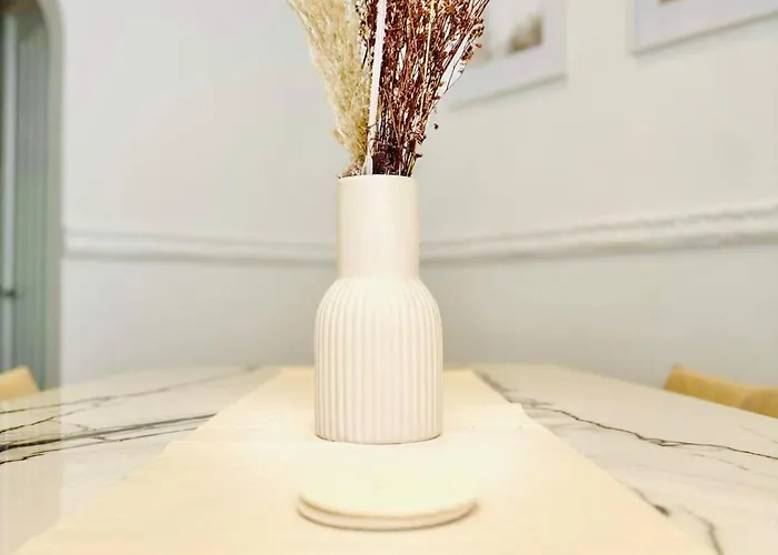 The Secret Garden Retreat With Hot Tub *