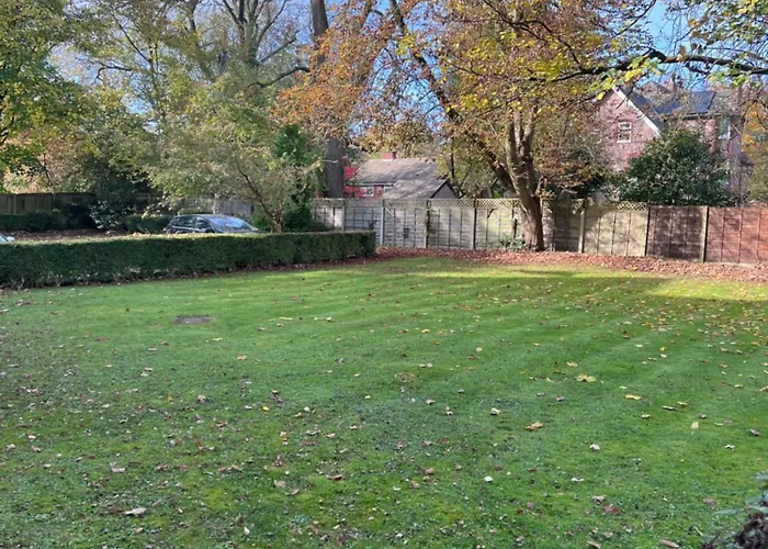 Brentwood Court Apartmán