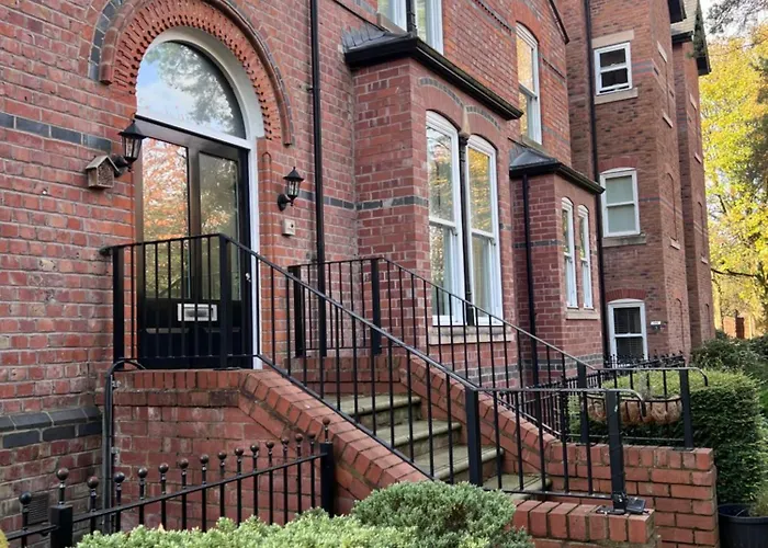 Brentwood Court * Manchester