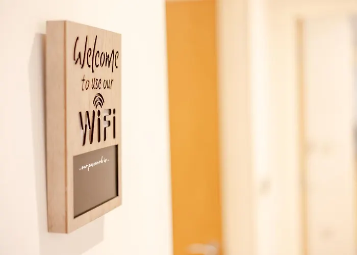 Warm 2 Bedroom 15 Min Walk To Etihad Stadium And Center *