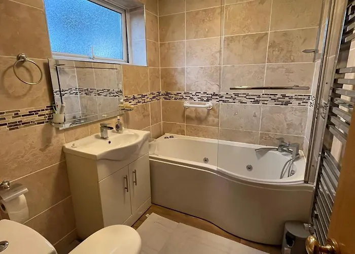 Gasthuis Cosy 4-bedroom *